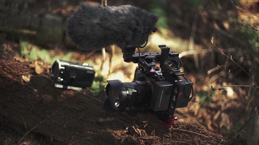 Video Tech Tips Camcorder vs. DSLR Videos Guidefitter